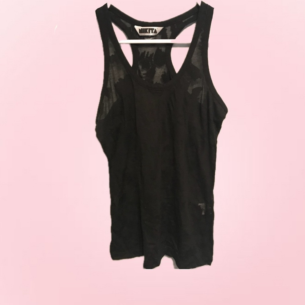 Tank top.